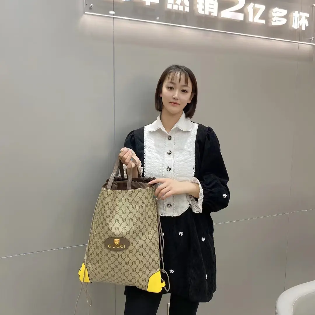 Jes3230 27.88$ GUCCI gallery