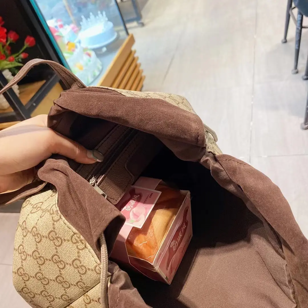 Jes3230 27.88$ GUCCI gallery