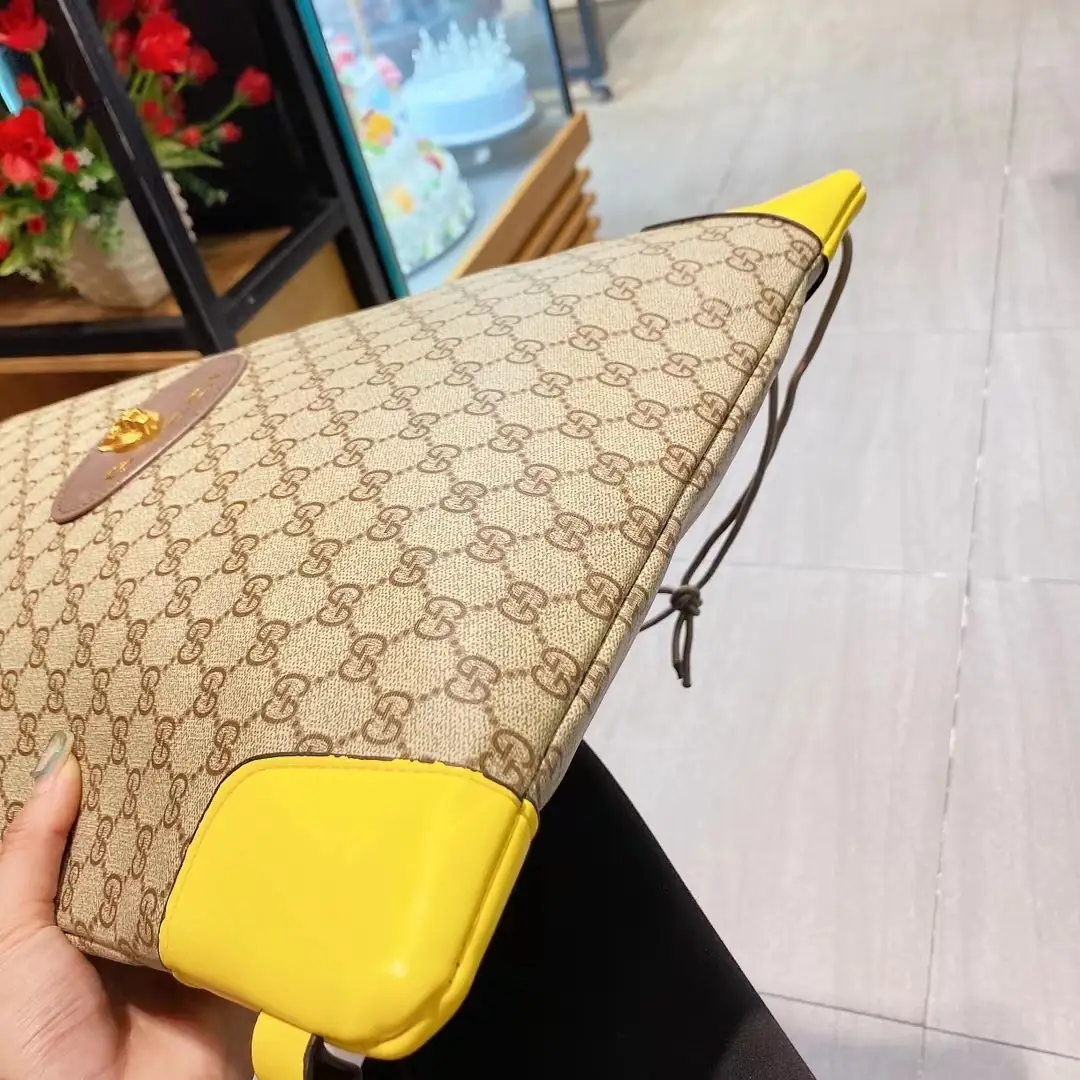Jes3230 27.88$ GUCCI gallery