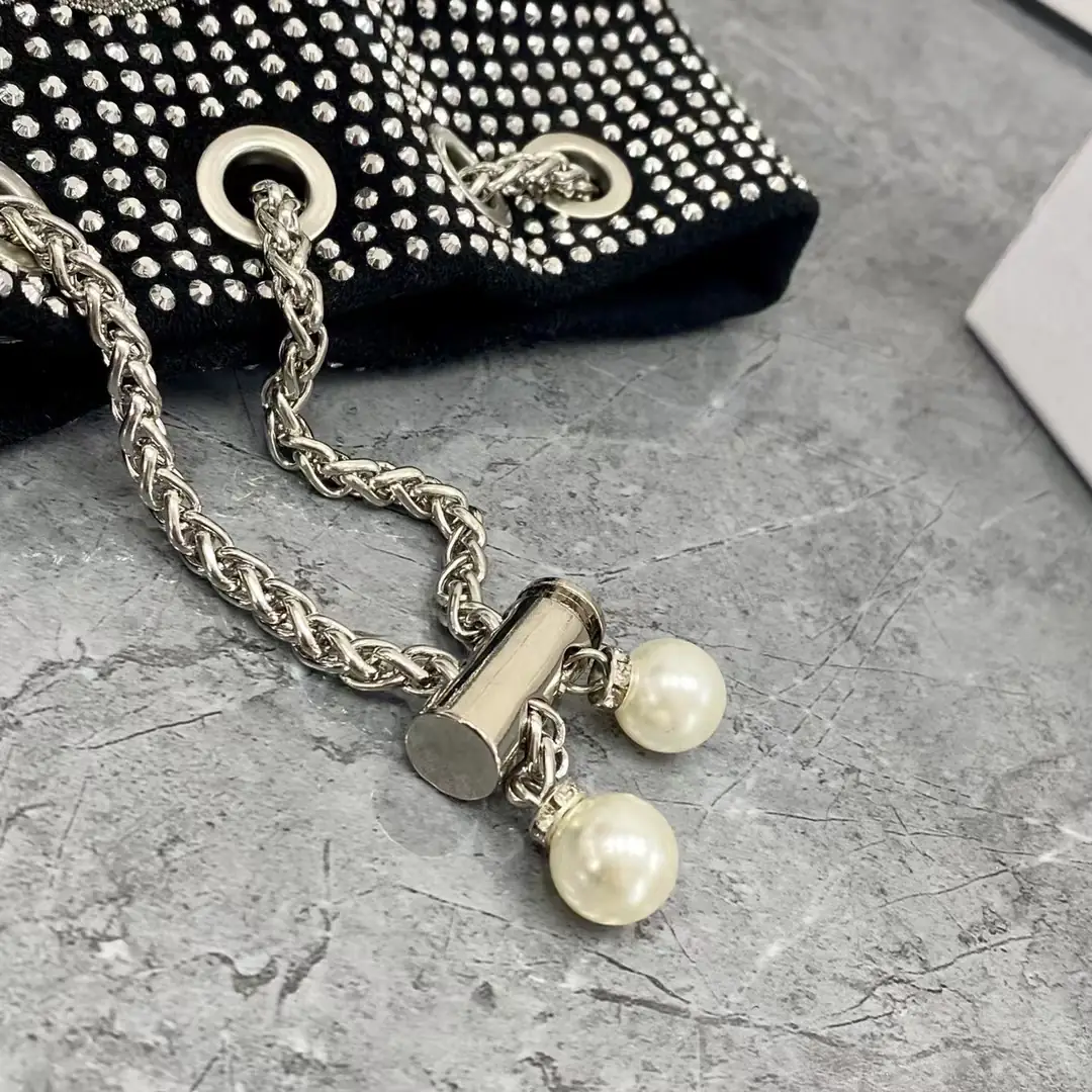 Jes3235 24.6$ Chanel gallery