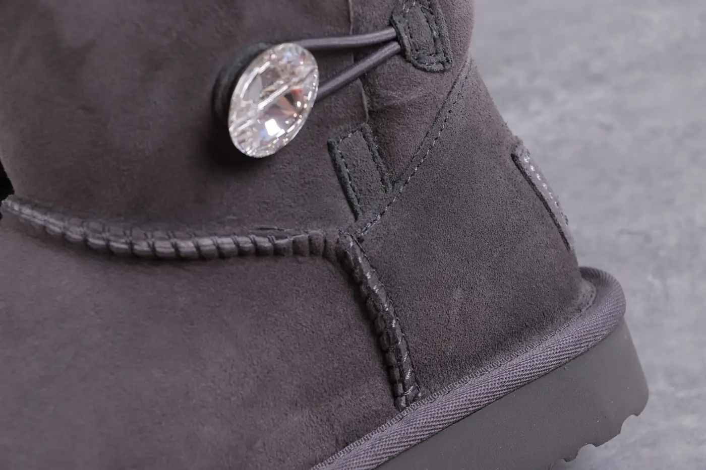 Jes788  UGG WOOL 4A+  275 38$  UGG gallery