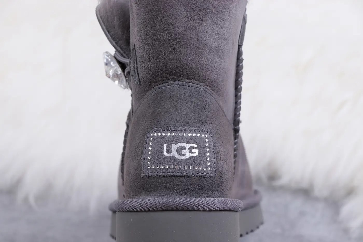 Jes788  UGG WOOL 4A+  275 38$  UGG gallery