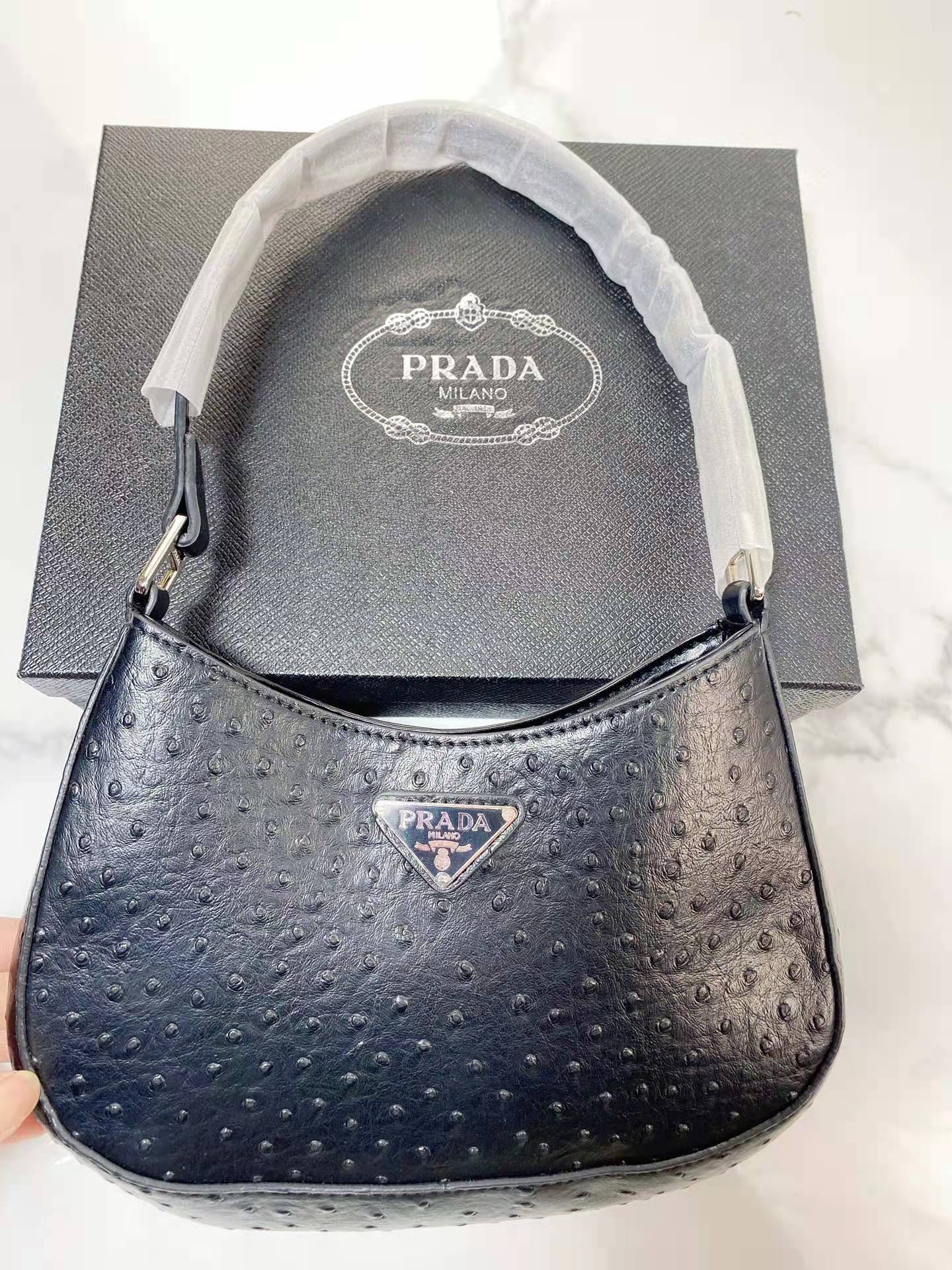 $40-XYH-654 Prada gallery