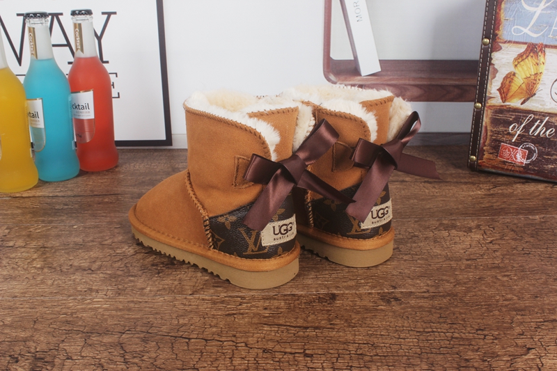 $42-XYH-421  UGG  KIDS gallery