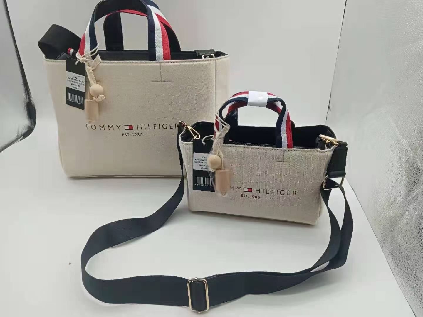 $51-XYH-934 TOMMY gallery