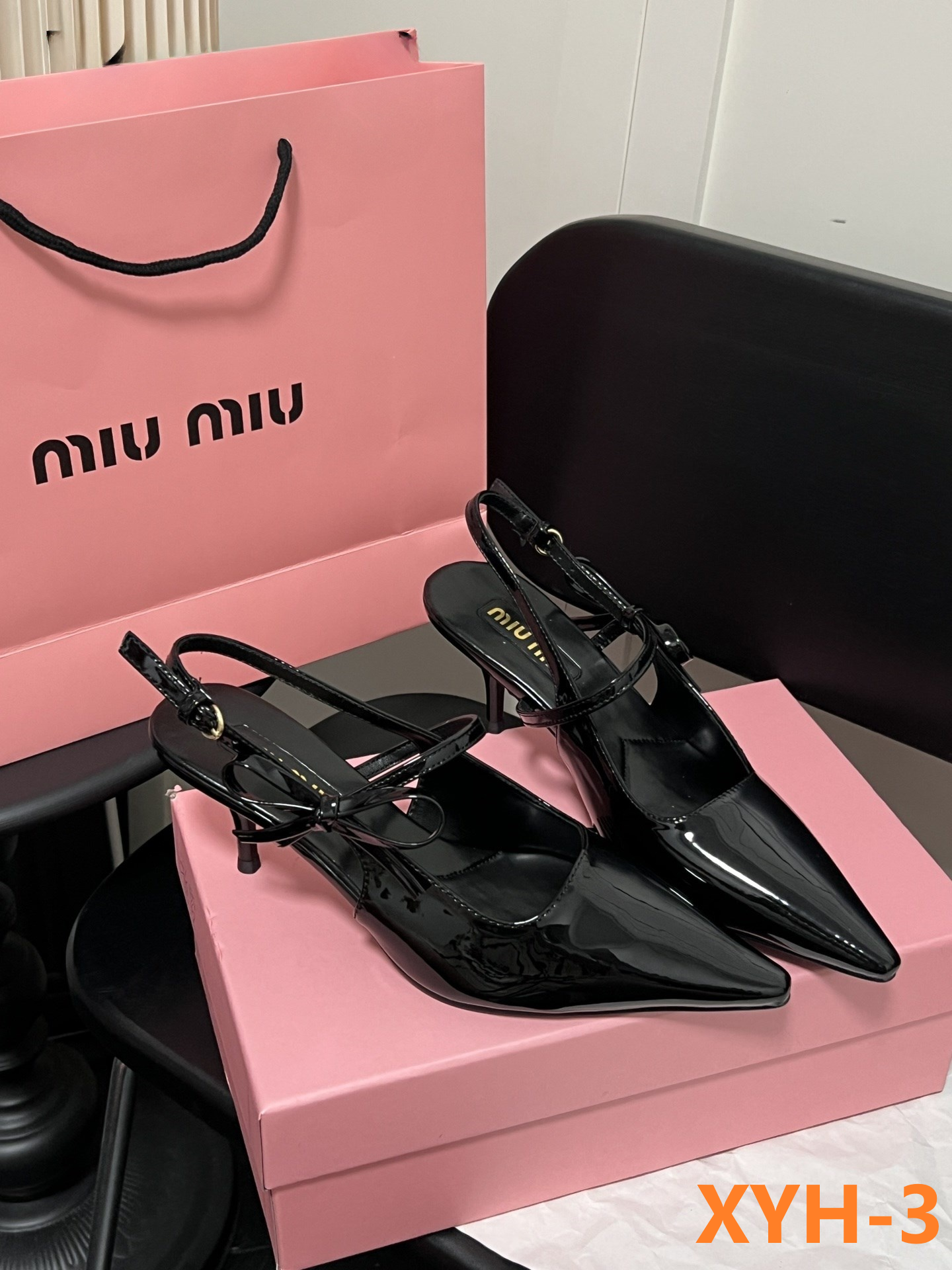 $58-XYH-337 miumiu gallery