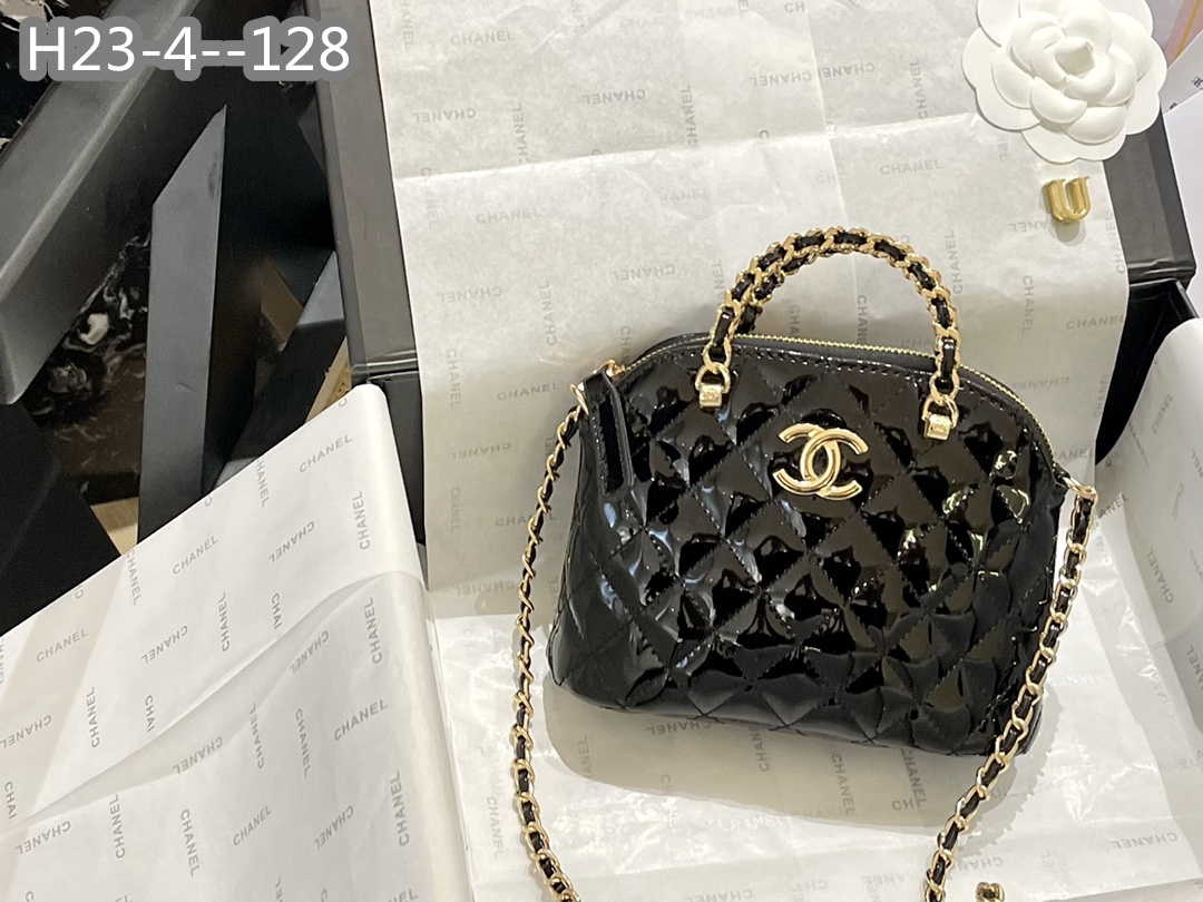 $62-XYH-782 CHANEL gallery