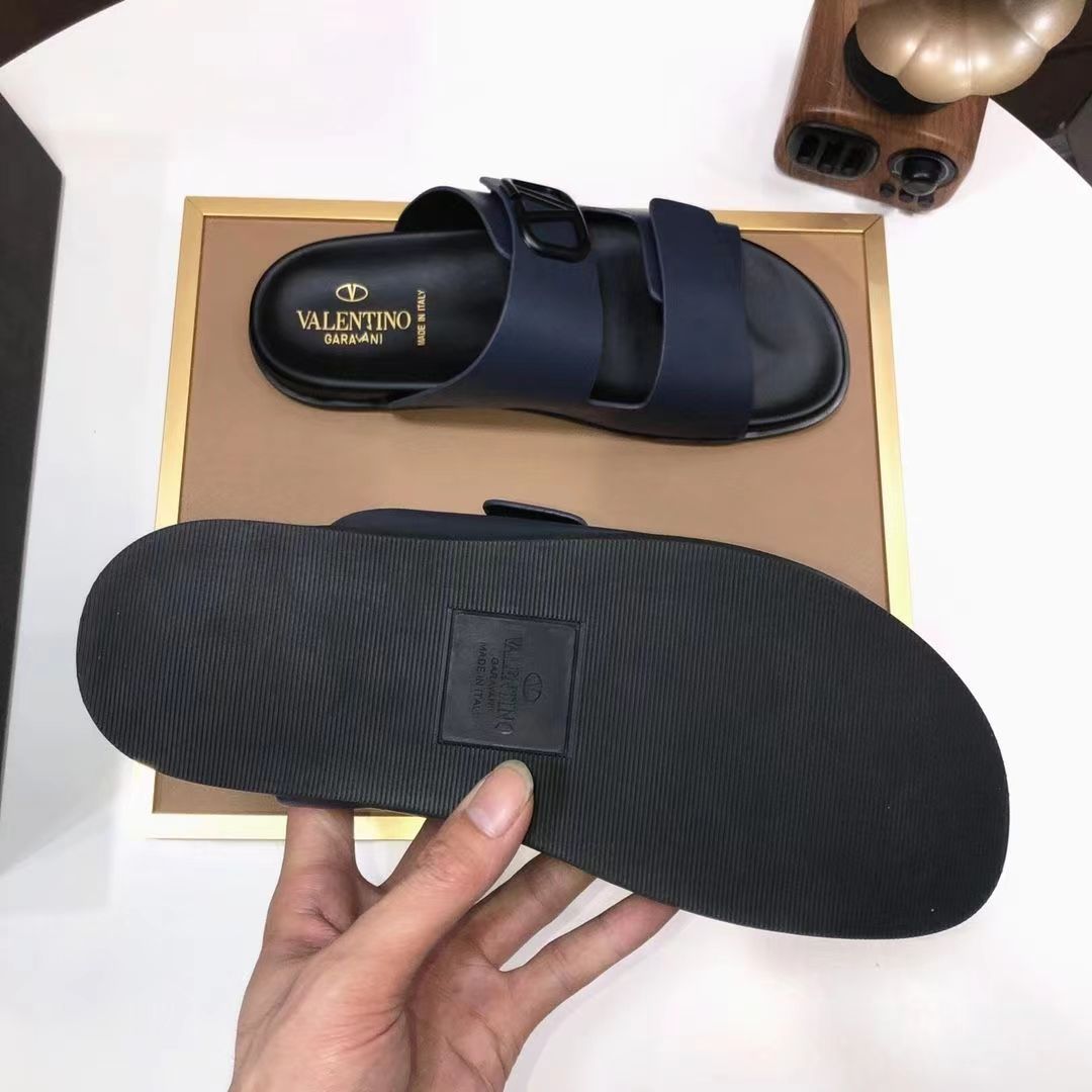 $83-XYH-925 Valentino gallery