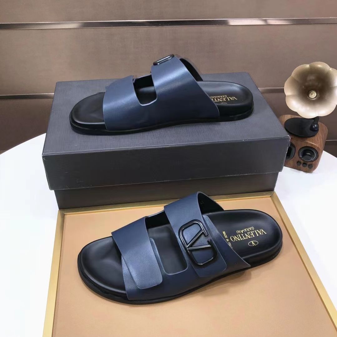 $83-XYH-925 Valentino gallery