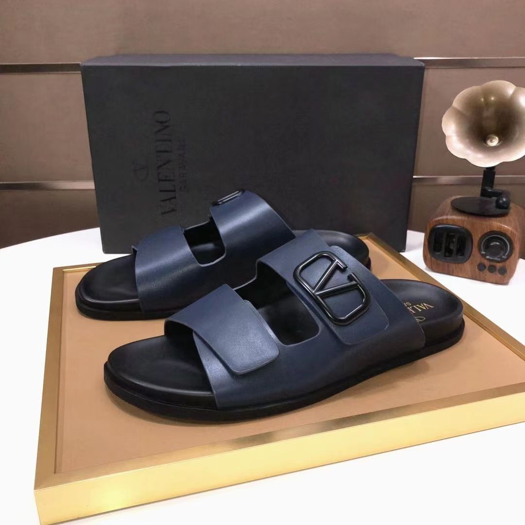 $83-XYH-925 Valentino gallery