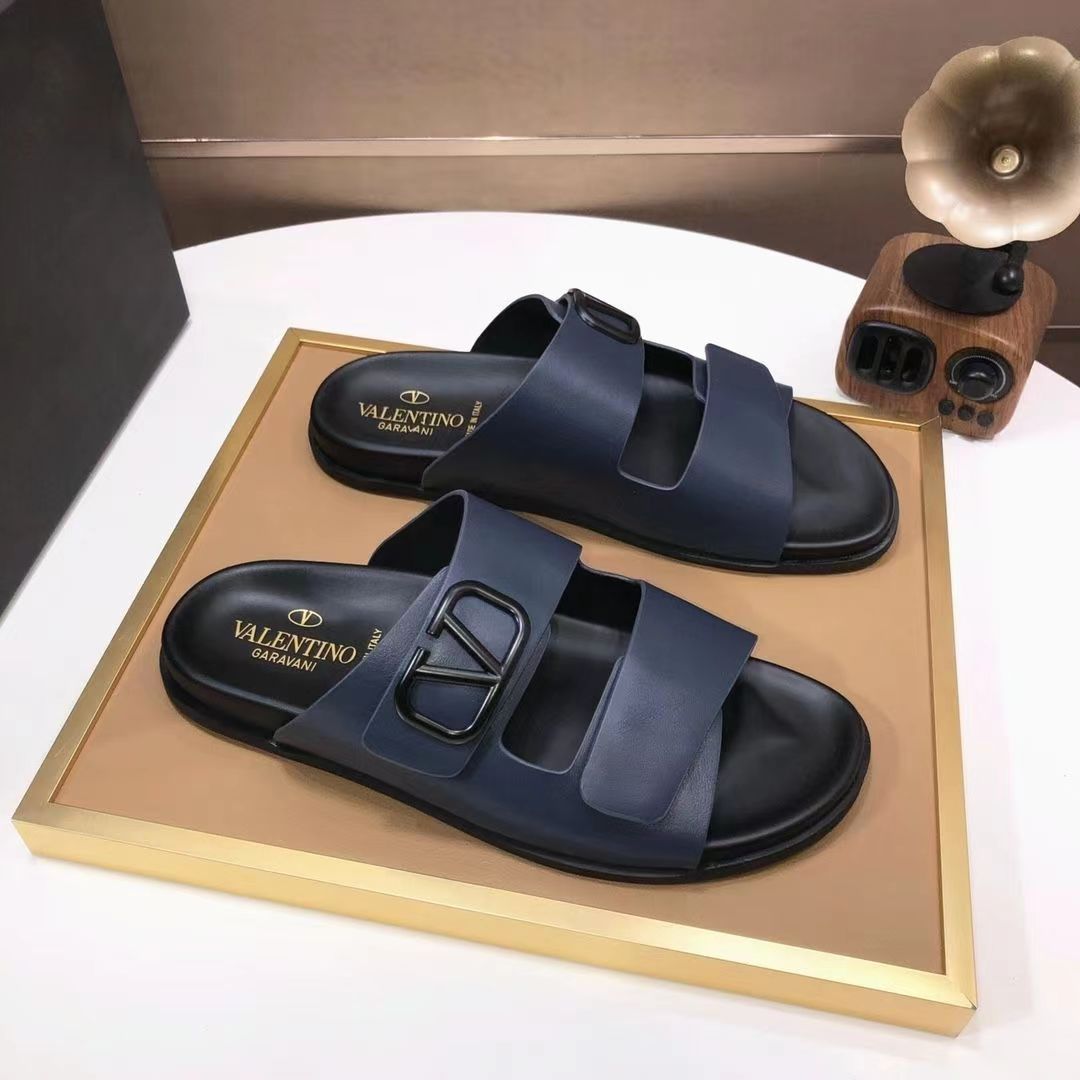 $83-XYH-925 Valentino gallery