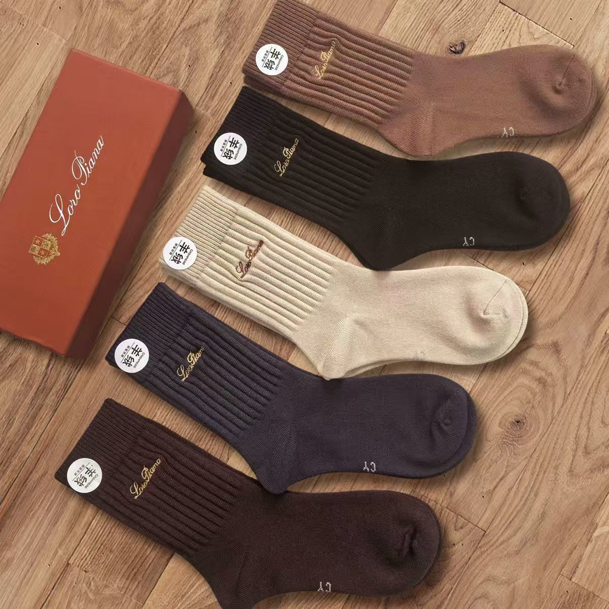 HO1286    Loro Piana_$34.99 gallery