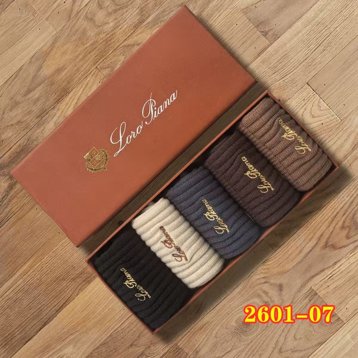 HO1286    Loro Piana_$34.99 gallery