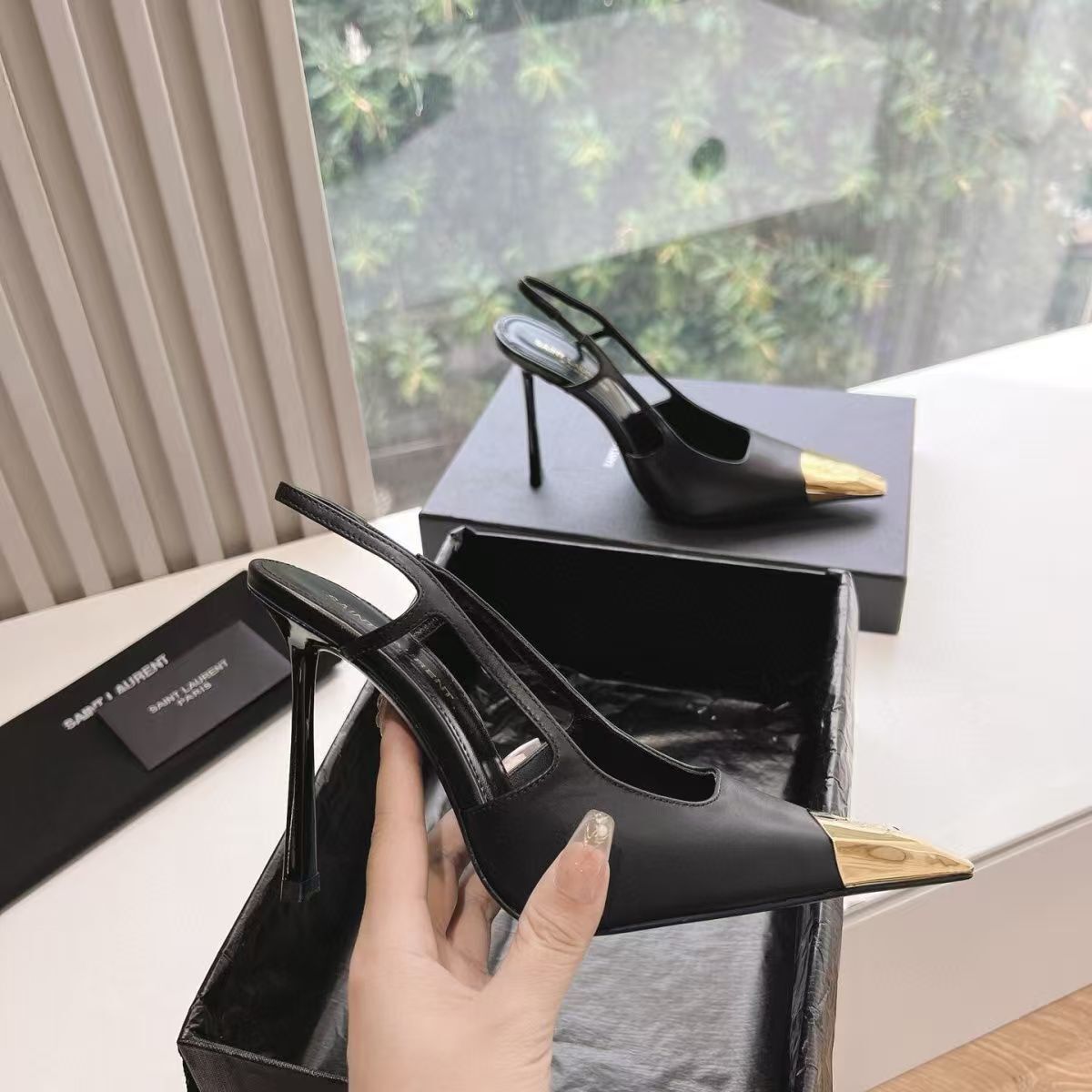 HO1292   YSL-$75 gallery