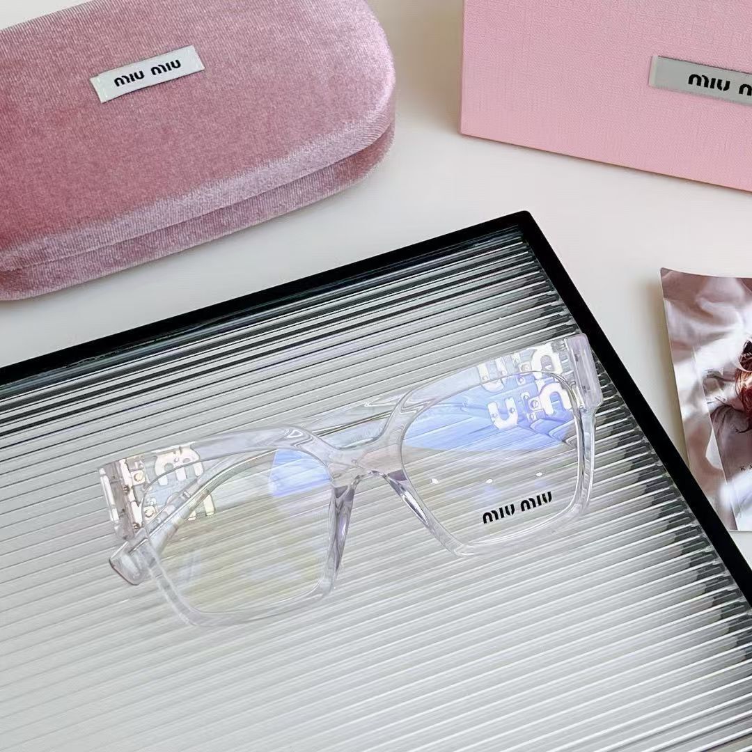 HO1297    Miu Miu_$46 gallery