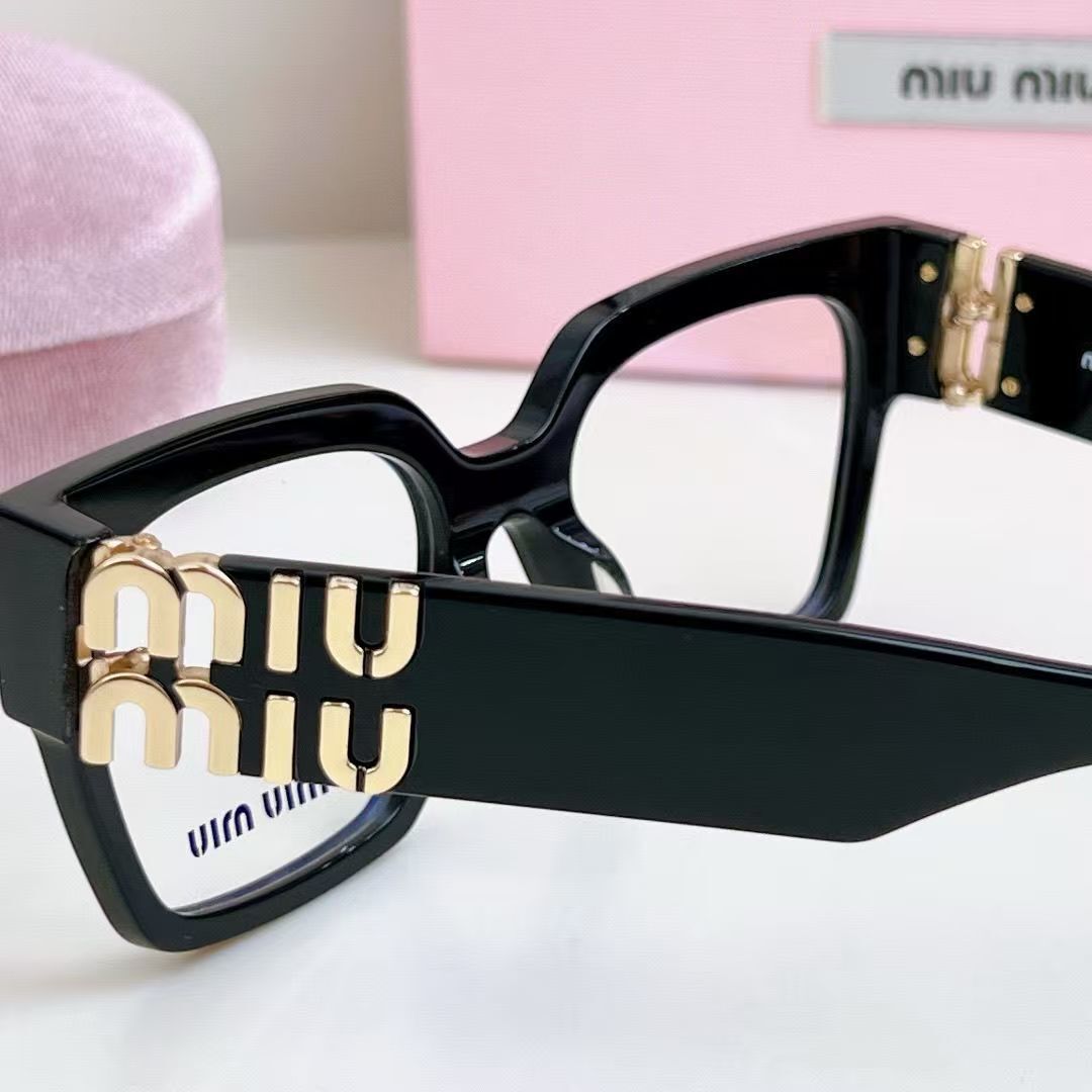 HO1297    Miu Miu_$46 gallery
