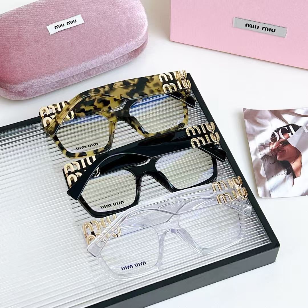 HO1297    Miu Miu_$46 gallery