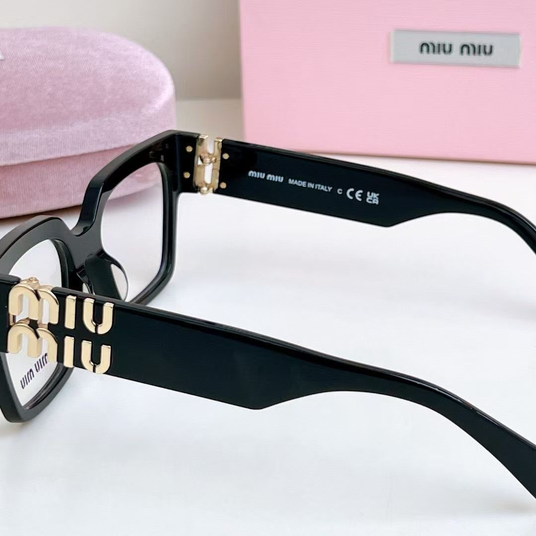 HO1297    Miu Miu_$46 gallery