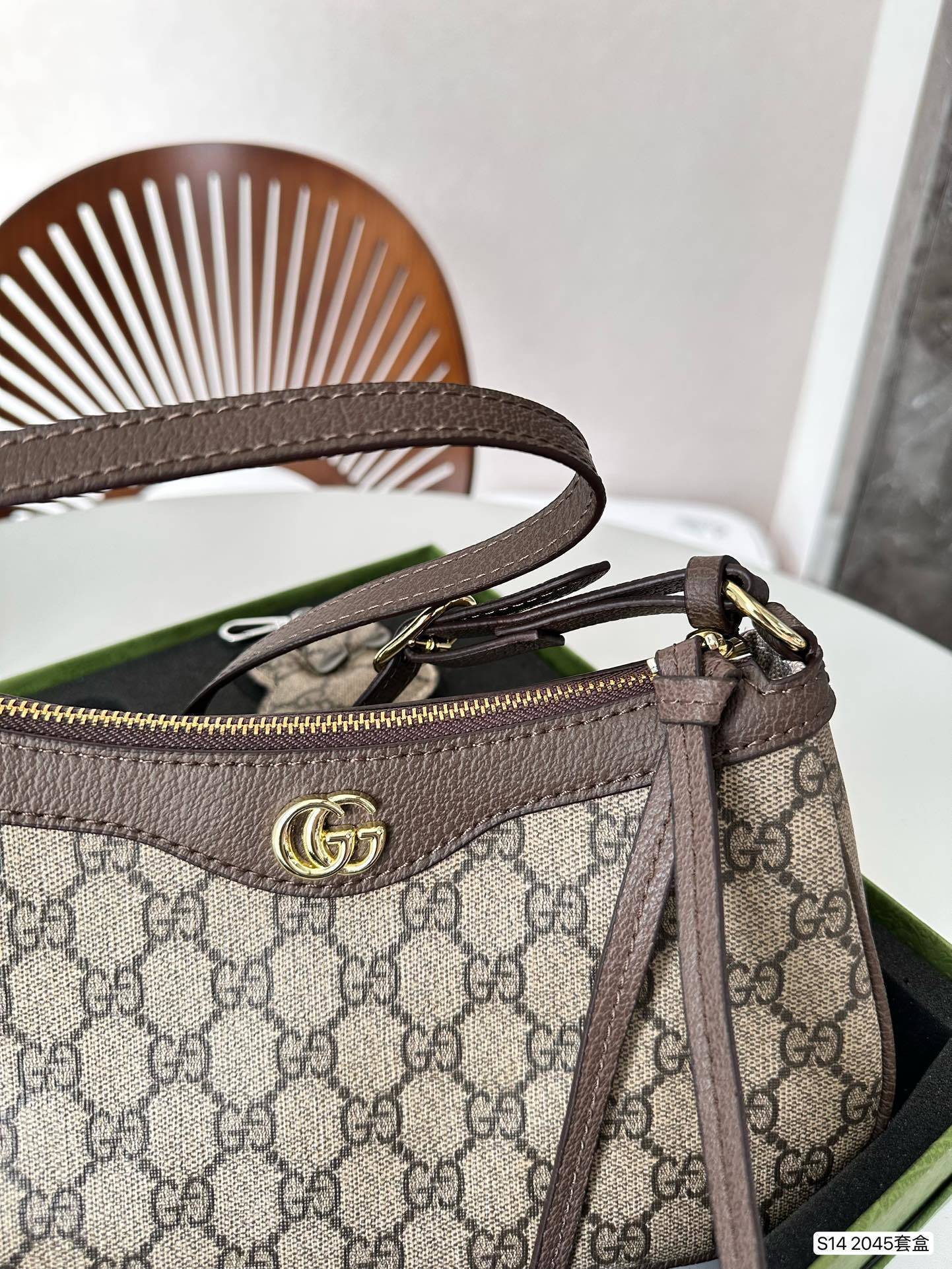 HO1311   Gucci_$64.99 gallery