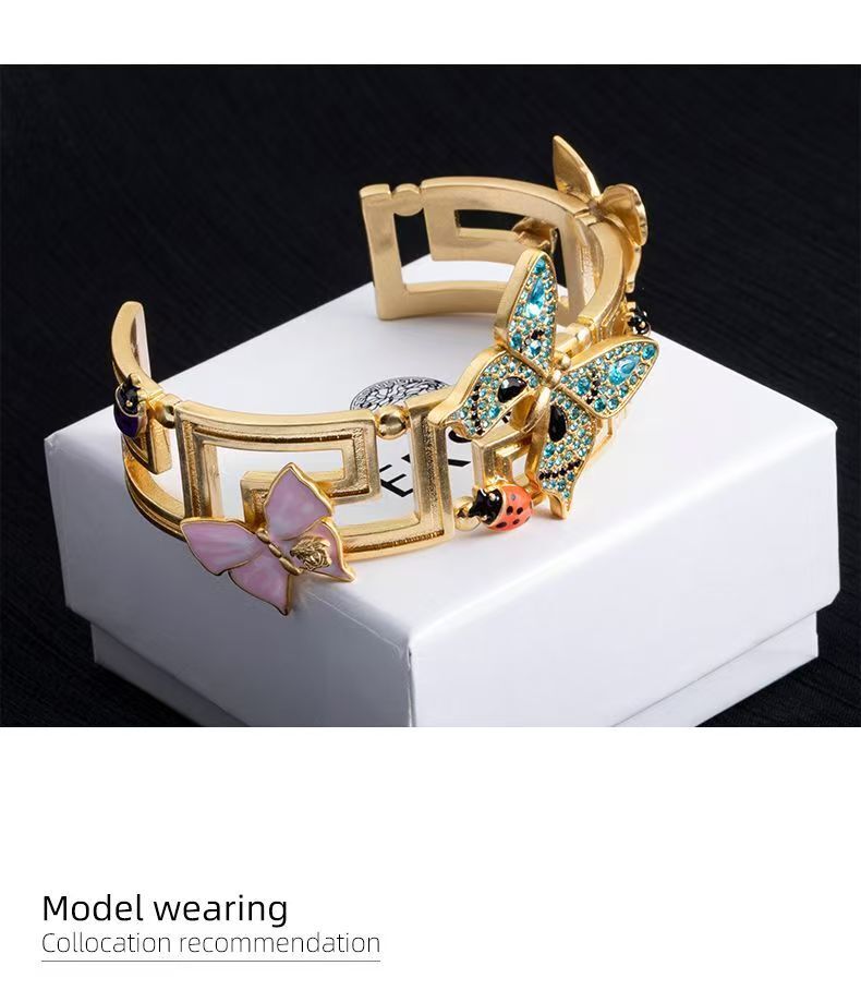 HO1314     Versace  _43.99$ gallery