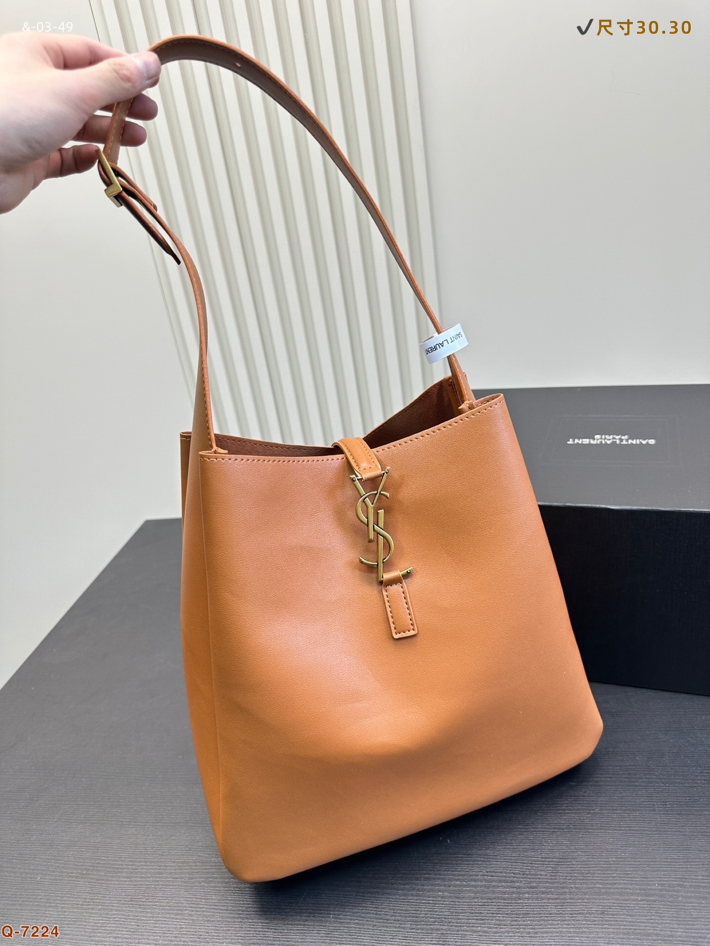 HO811    YSL_$62 gallery