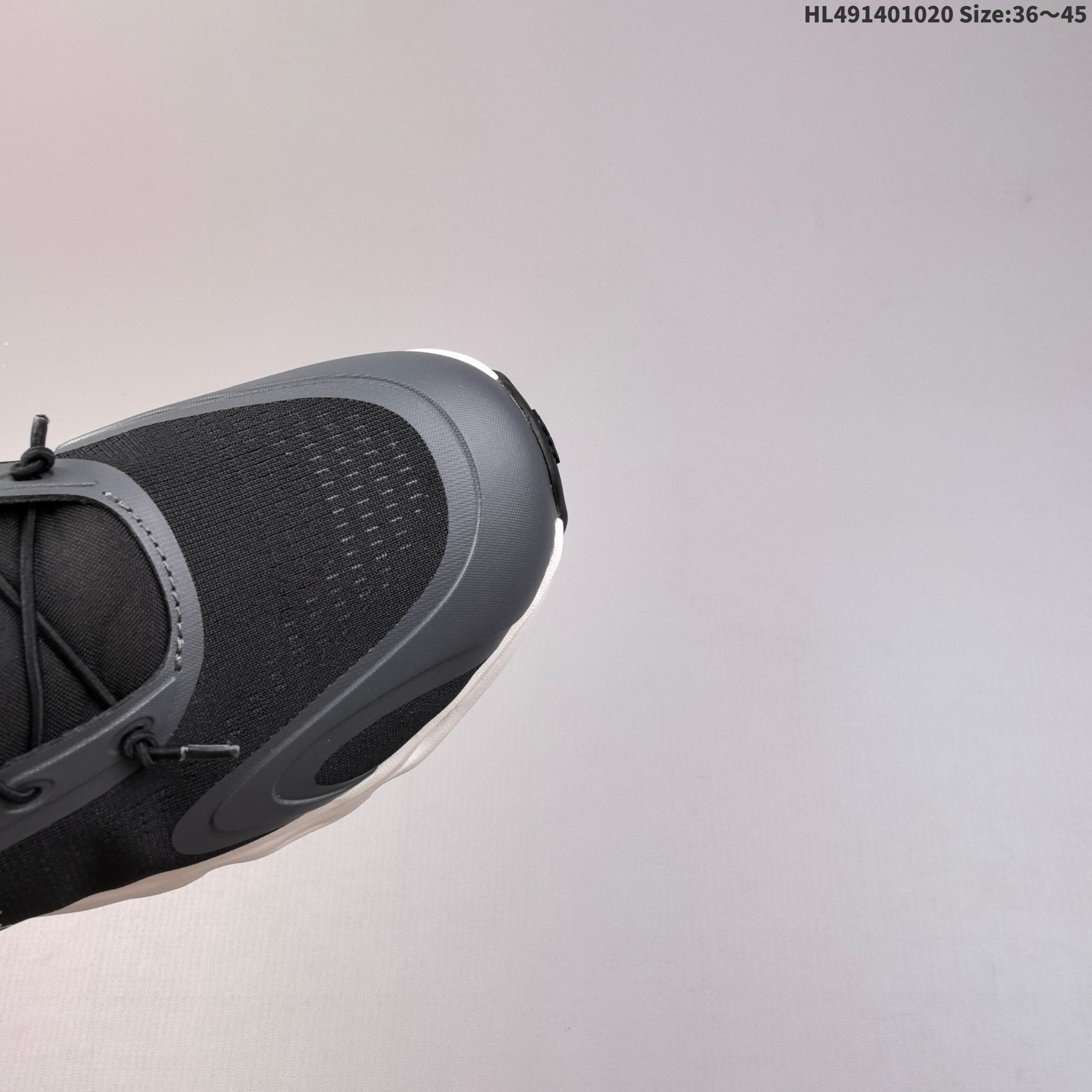 SS7600-Loewe x On Cloudtilt  64.99$ gallery