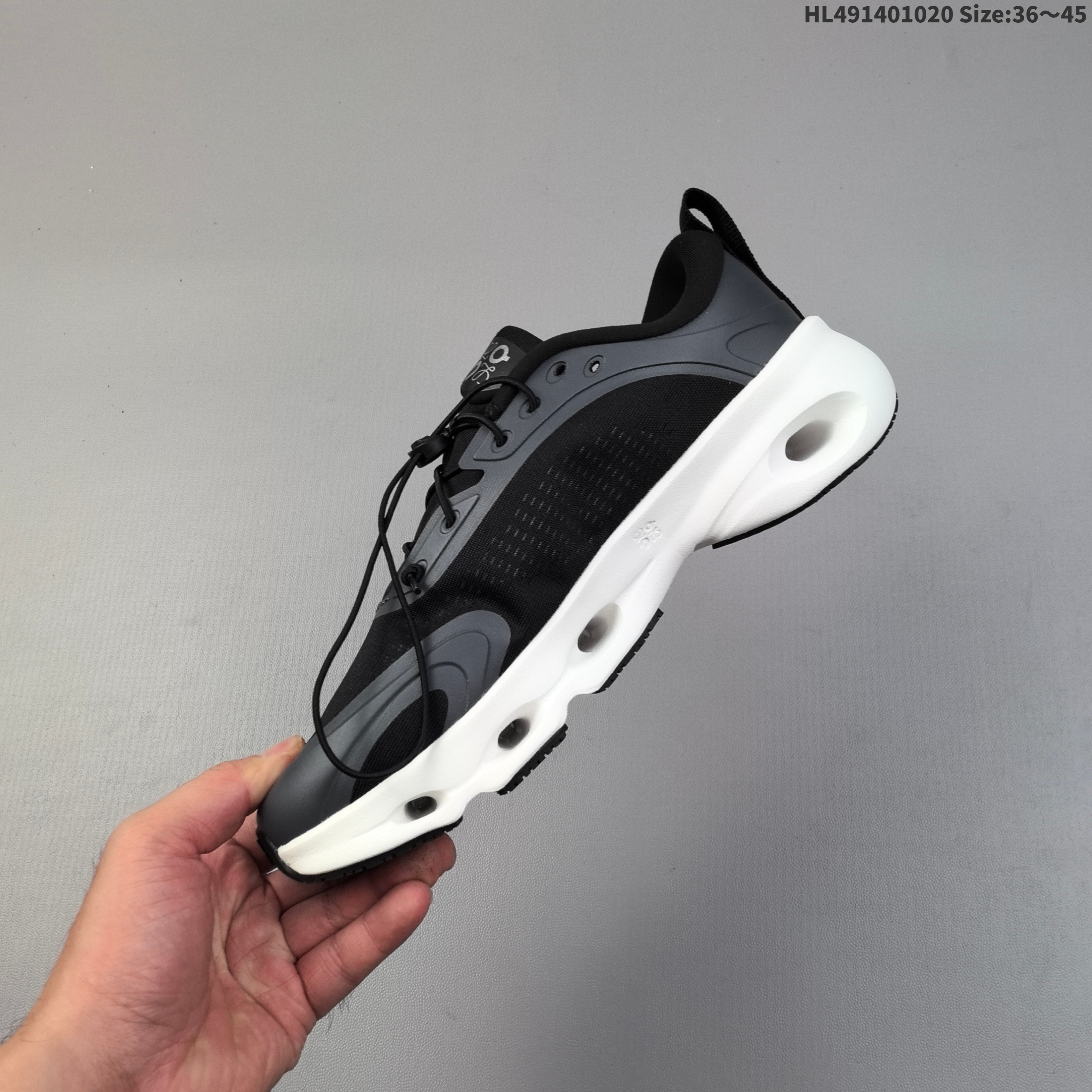 SS7600-Loewe x On Cloudtilt  64.99$ gallery