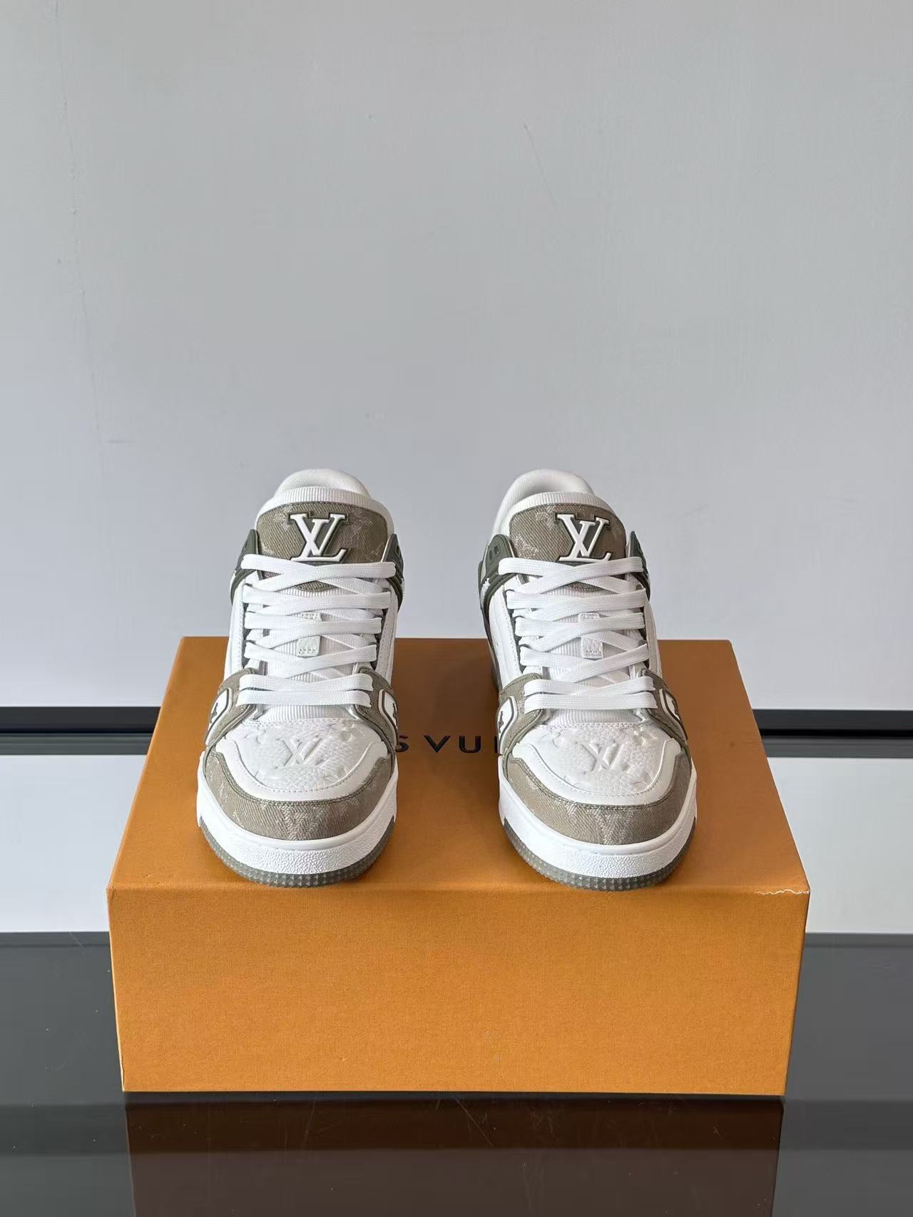 AN5576  LV  89.99$ gallery