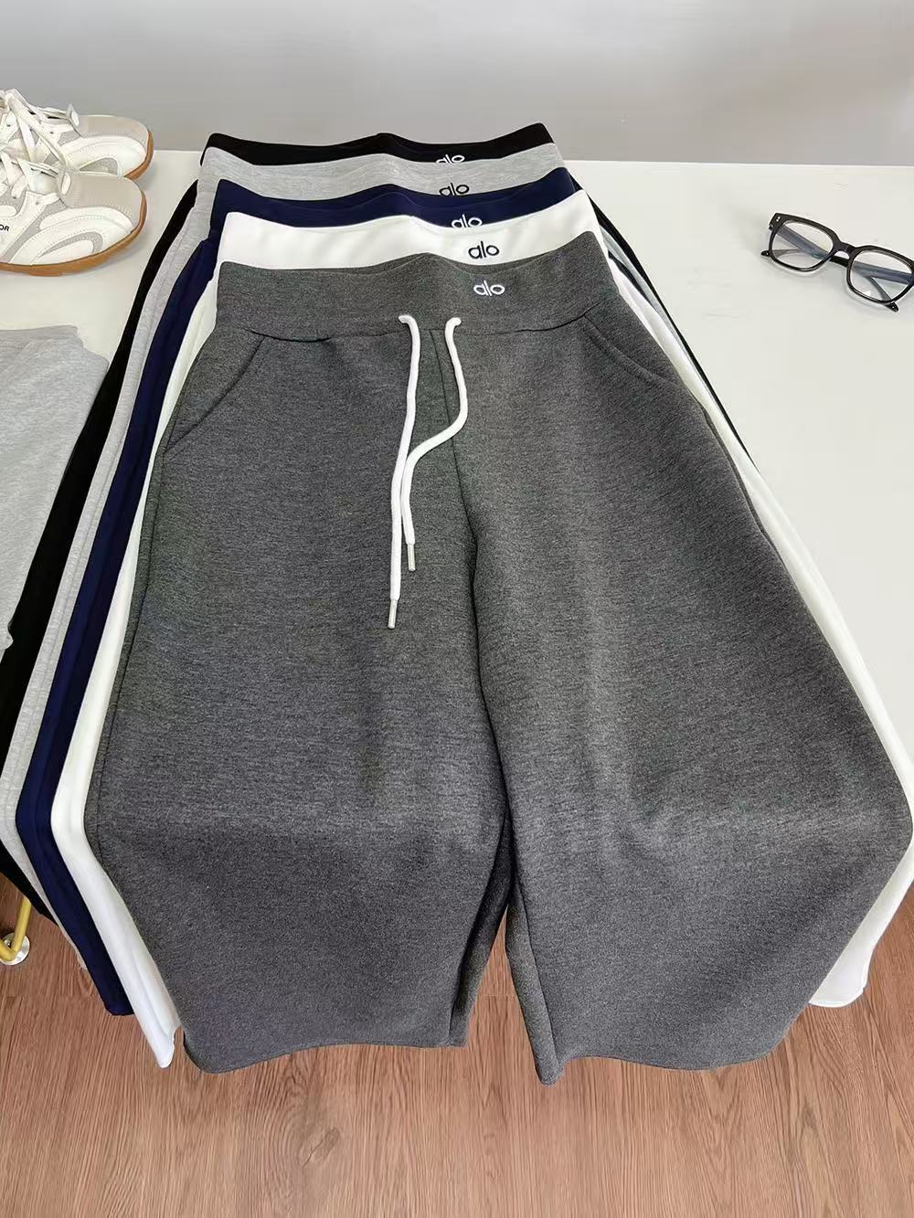 AN6002  alo 32.99$选择大1个尺寸 gallery