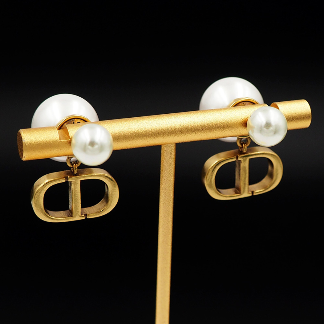 AN6010   DIOR 28.99$  WITH BOX gallery