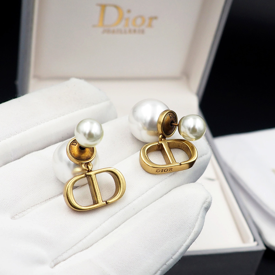 AN6010   DIOR 28.99$  WITH BOX gallery