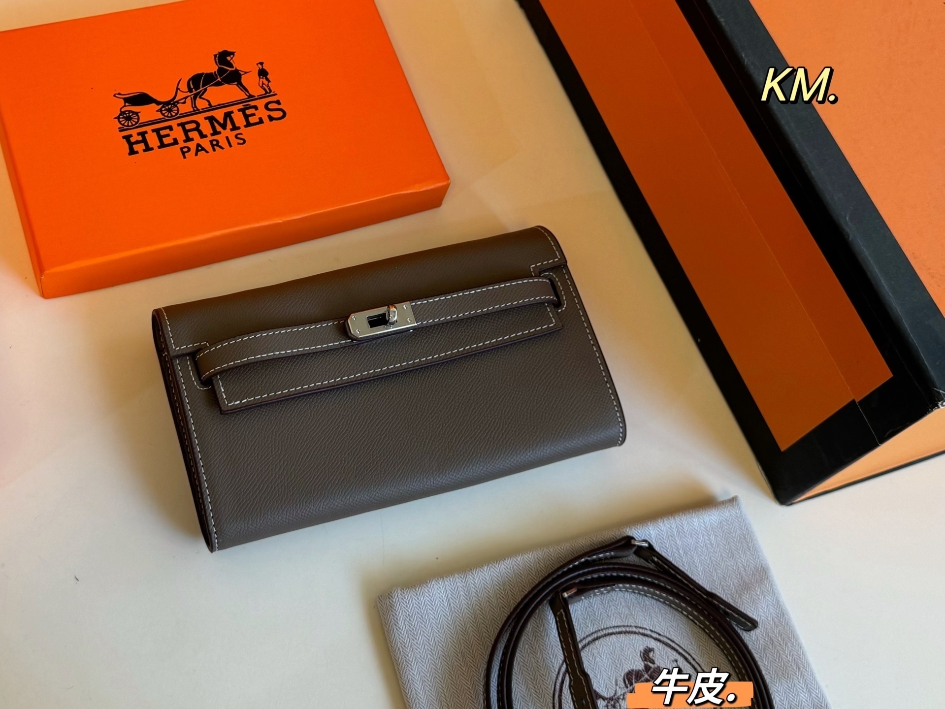 AN6012  HERMES   59.99$ gallery