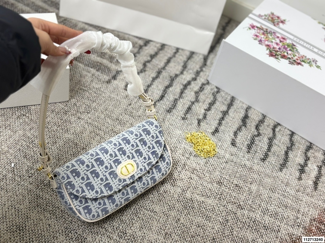 AN6013 DIOR 58.99$ gallery