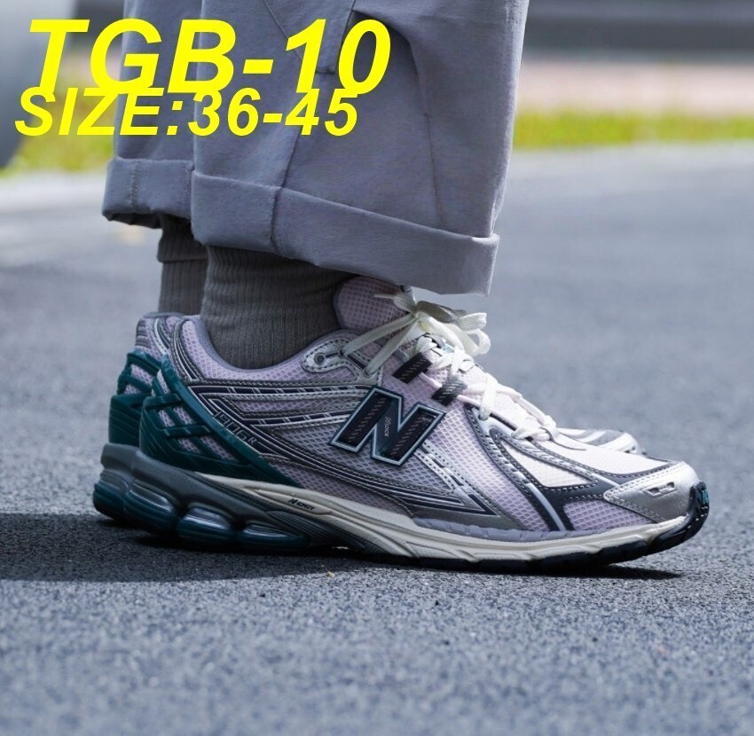 AN6017 New Balance Shoes with a box  65.99$ gallery