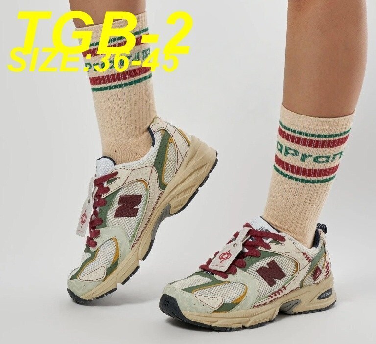 AN6017 New Balance Shoes with a box  65.99$ gallery