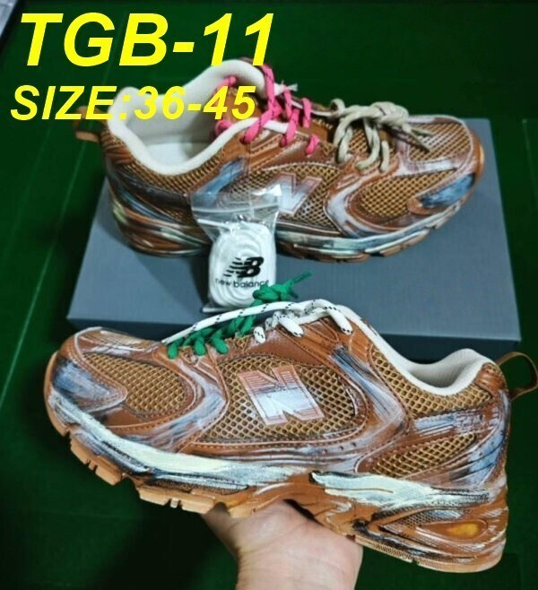 AN6017 New Balance Shoes with a box  65.99$ gallery