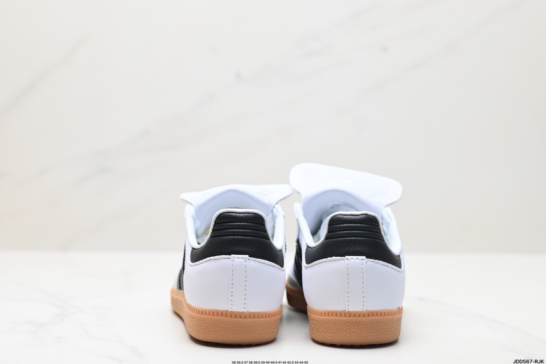 AN6023 adidas  48.99$ gallery