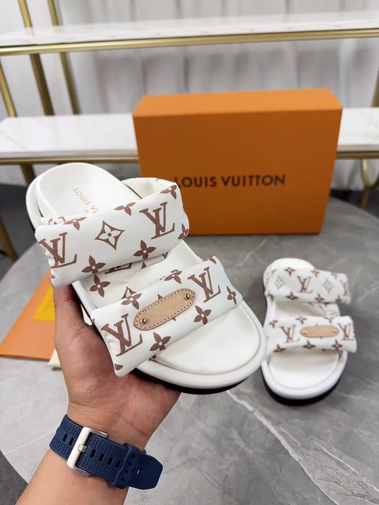 AN6032 LV 55.99$ gallery