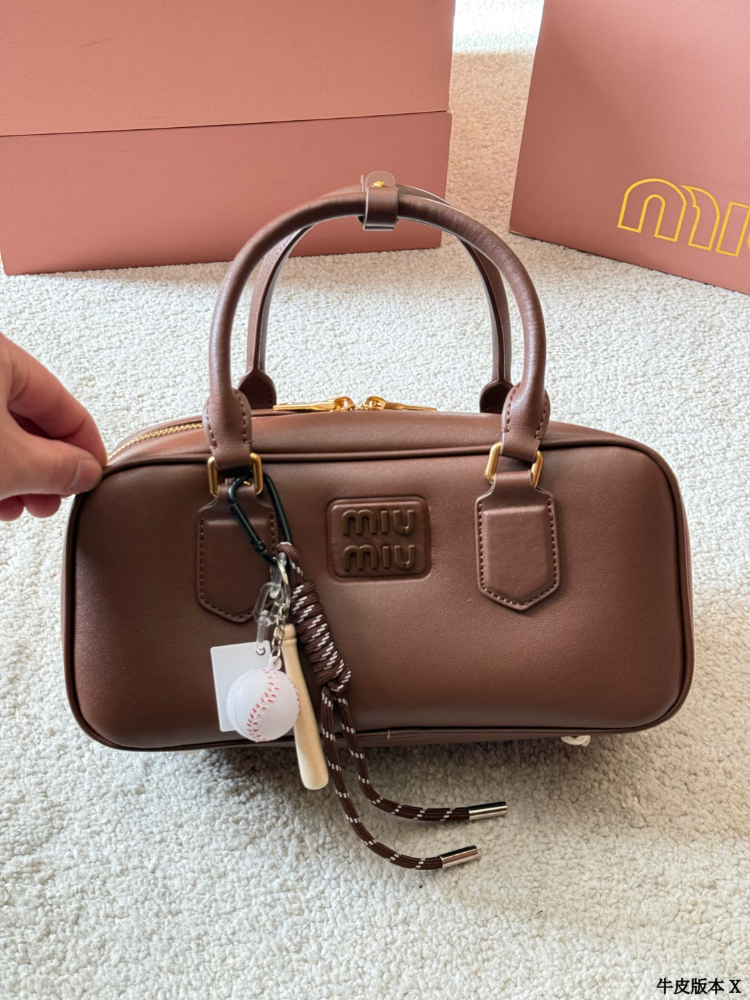 AN6033  MIUMIU 69.99$ gallery
