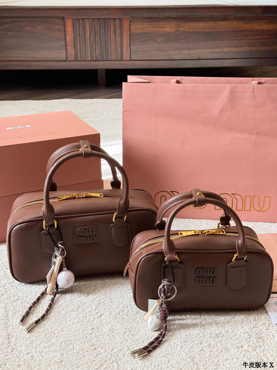 AN6033  MIUMIU 69.99$ gallery