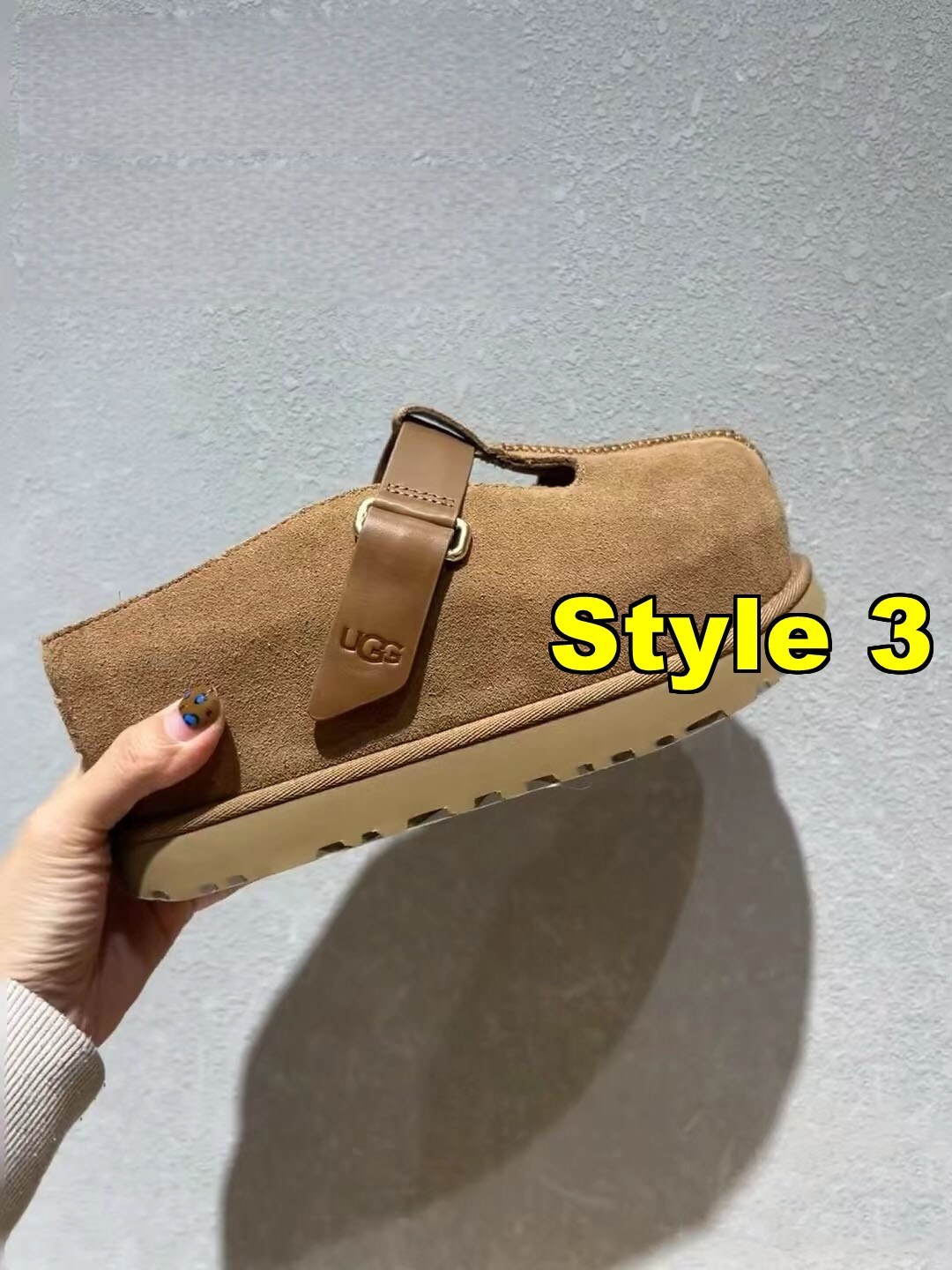 AN6044  UGG  65.99 $ gallery