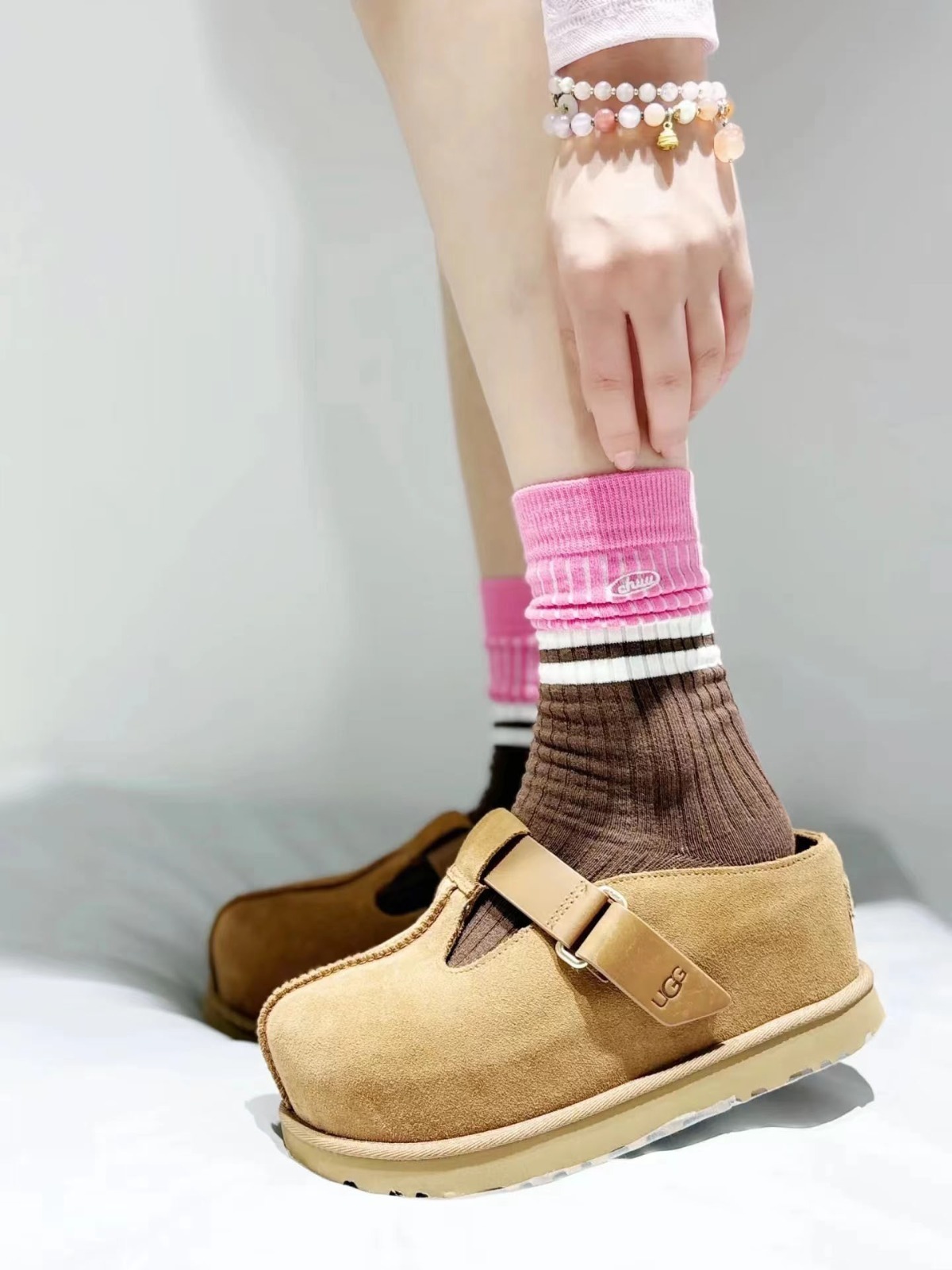 AN6044  UGG  65.99 $ gallery