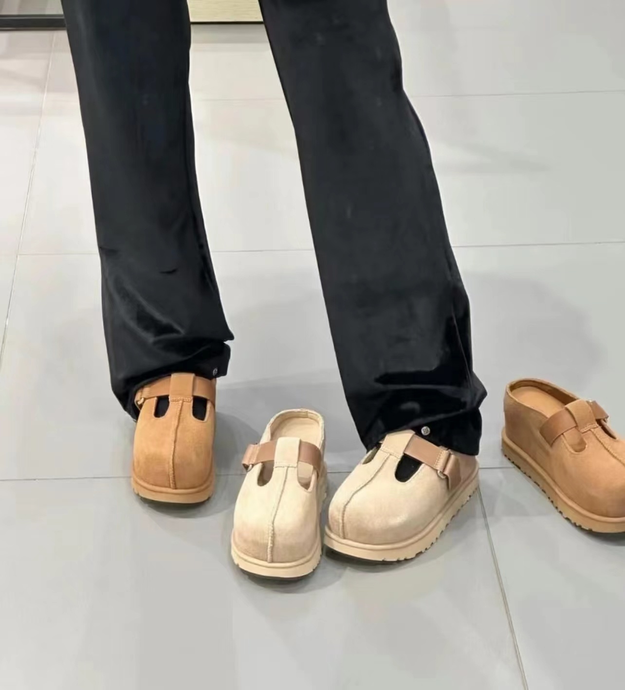 AN6044  UGG  65.99 $ gallery