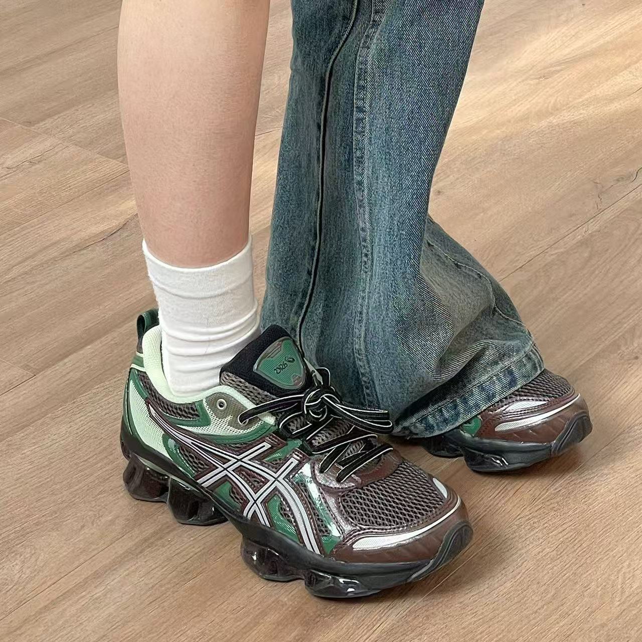 AN6047  ASICS 59.99$ gallery