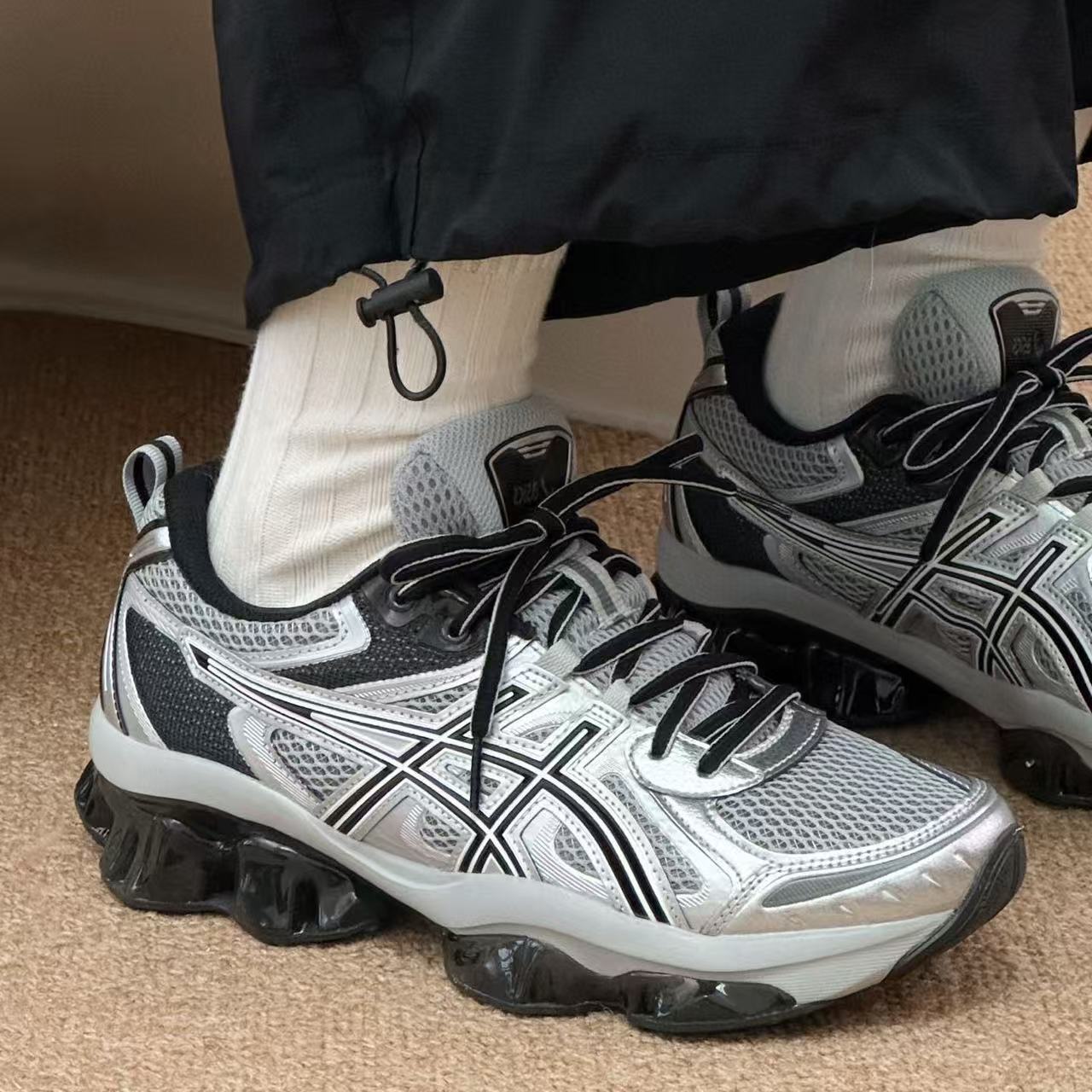 AN6047  ASICS 59.99$ gallery