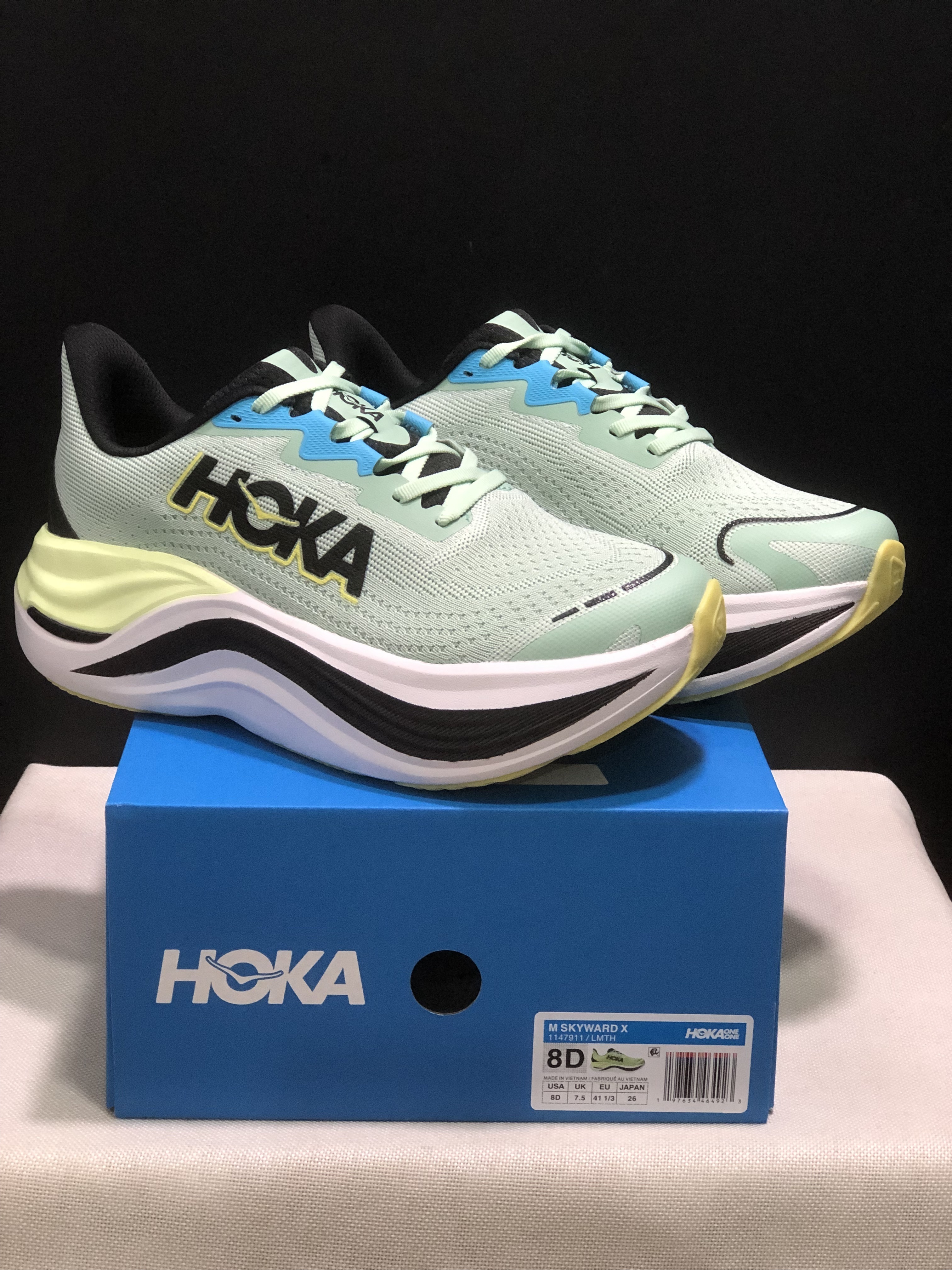 AN6049  HOKA  55.99$ gallery