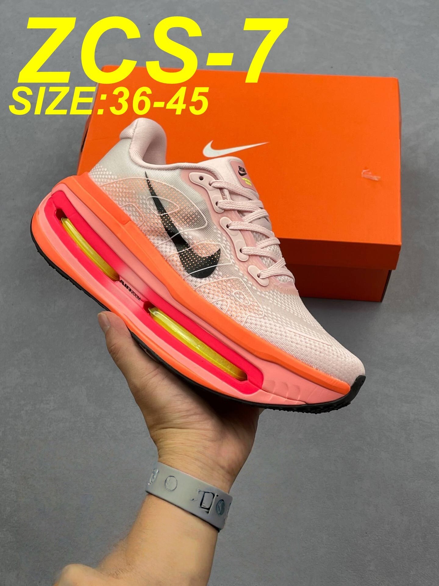 AN6053  NIKE 58.9$ gallery