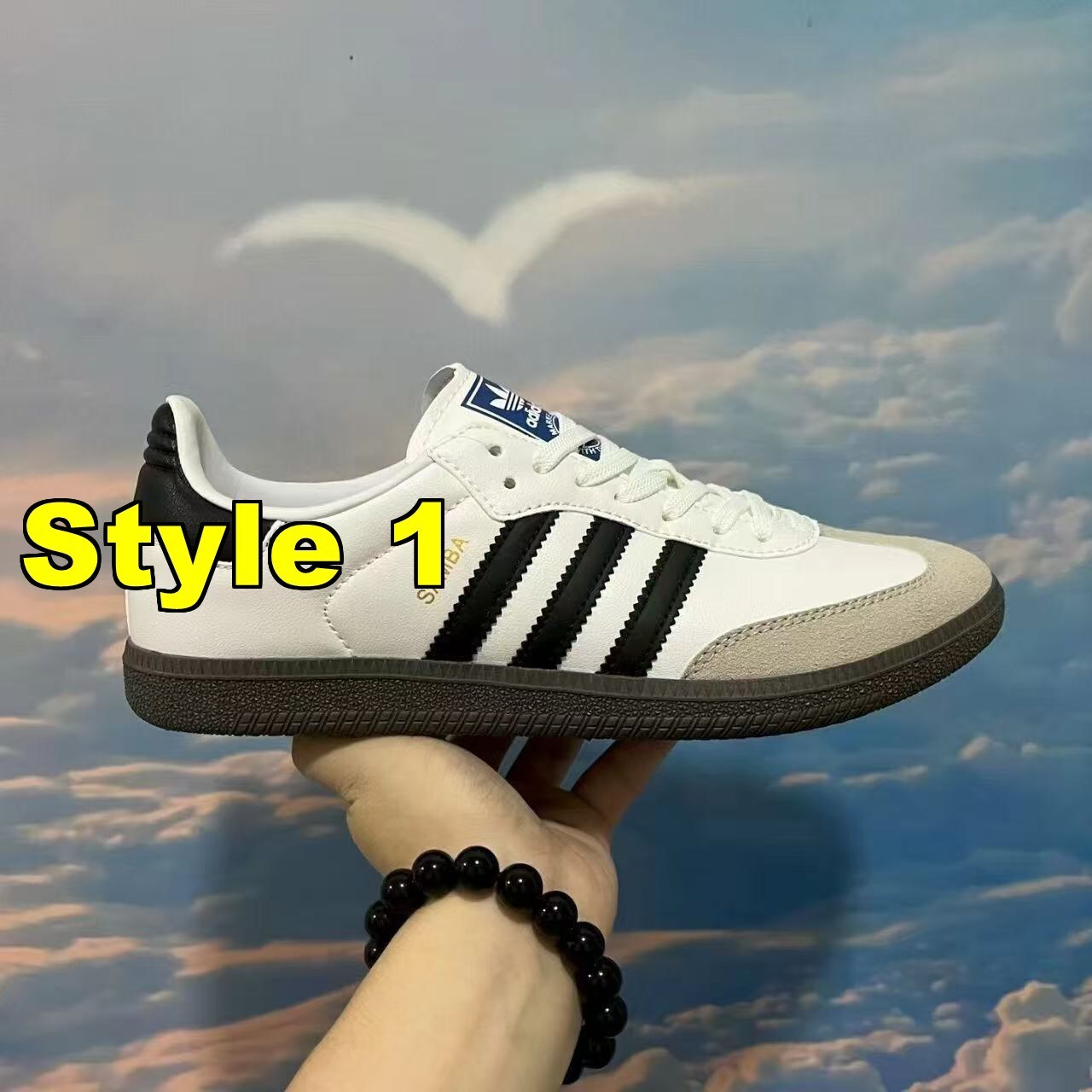 AN6067  adidas  49.99$ gallery