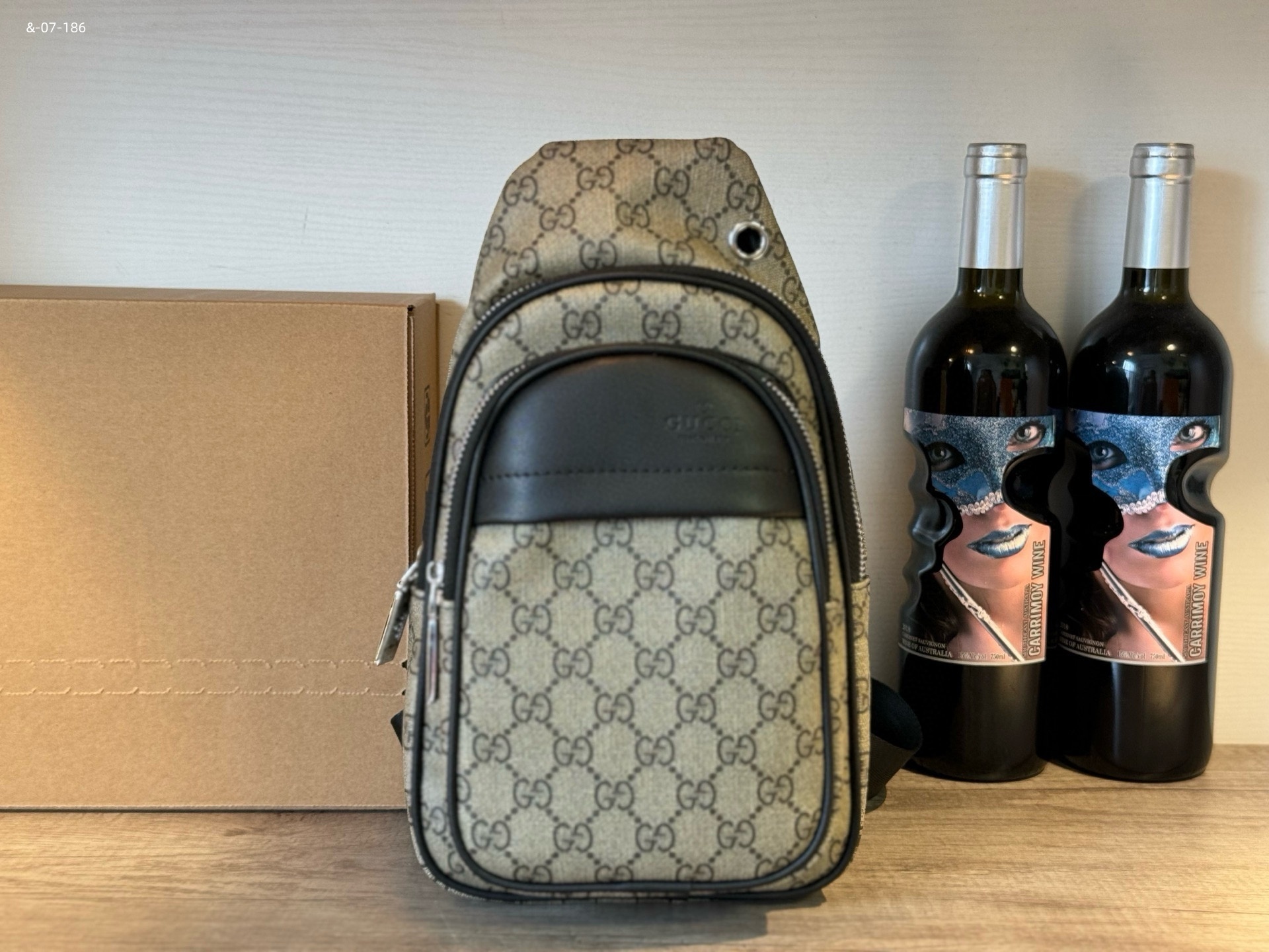 AN6069  GUCCI   59.99$ gallery