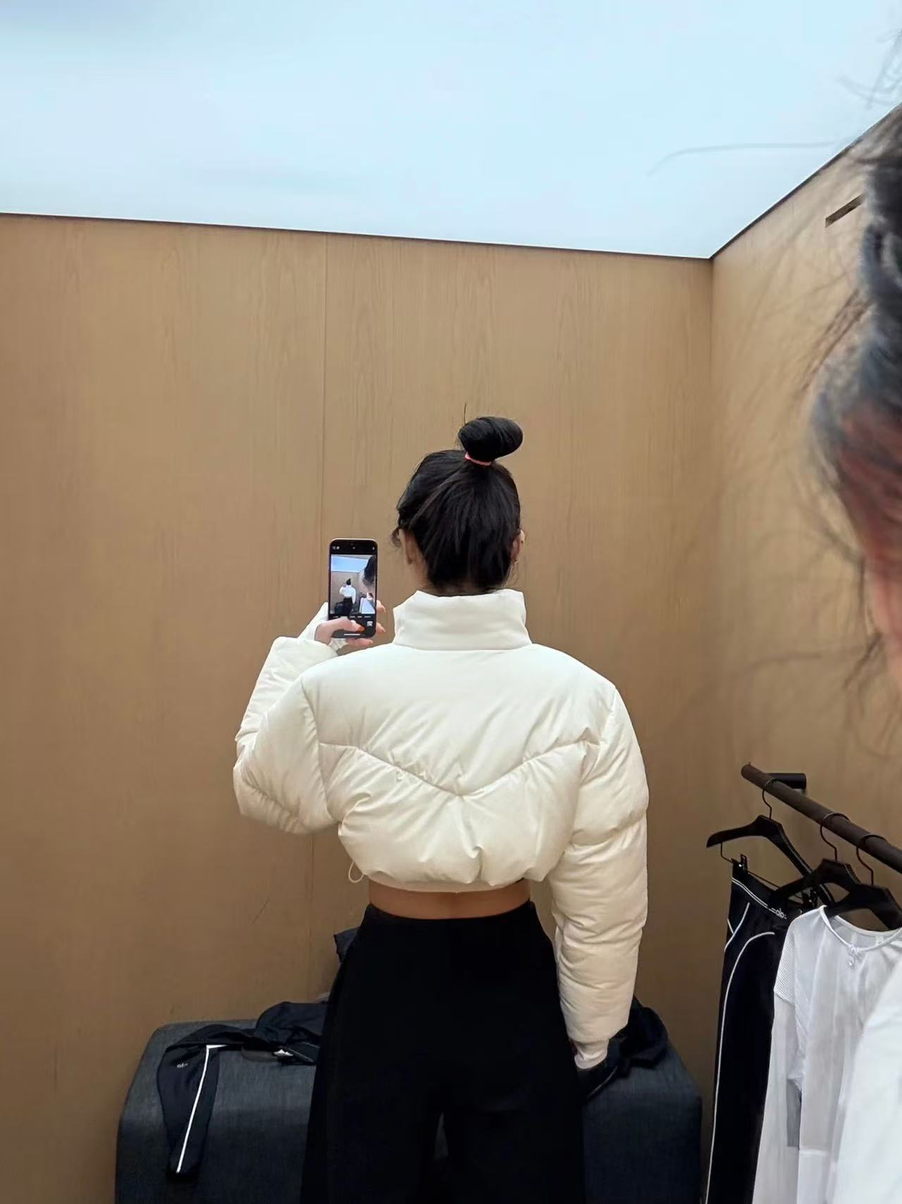 AN6070  alo 85.99$ gallery